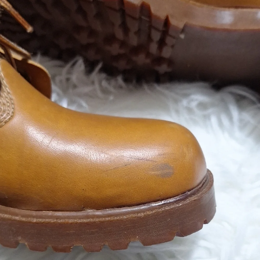 Stylish Tan Insulated Men's Boots